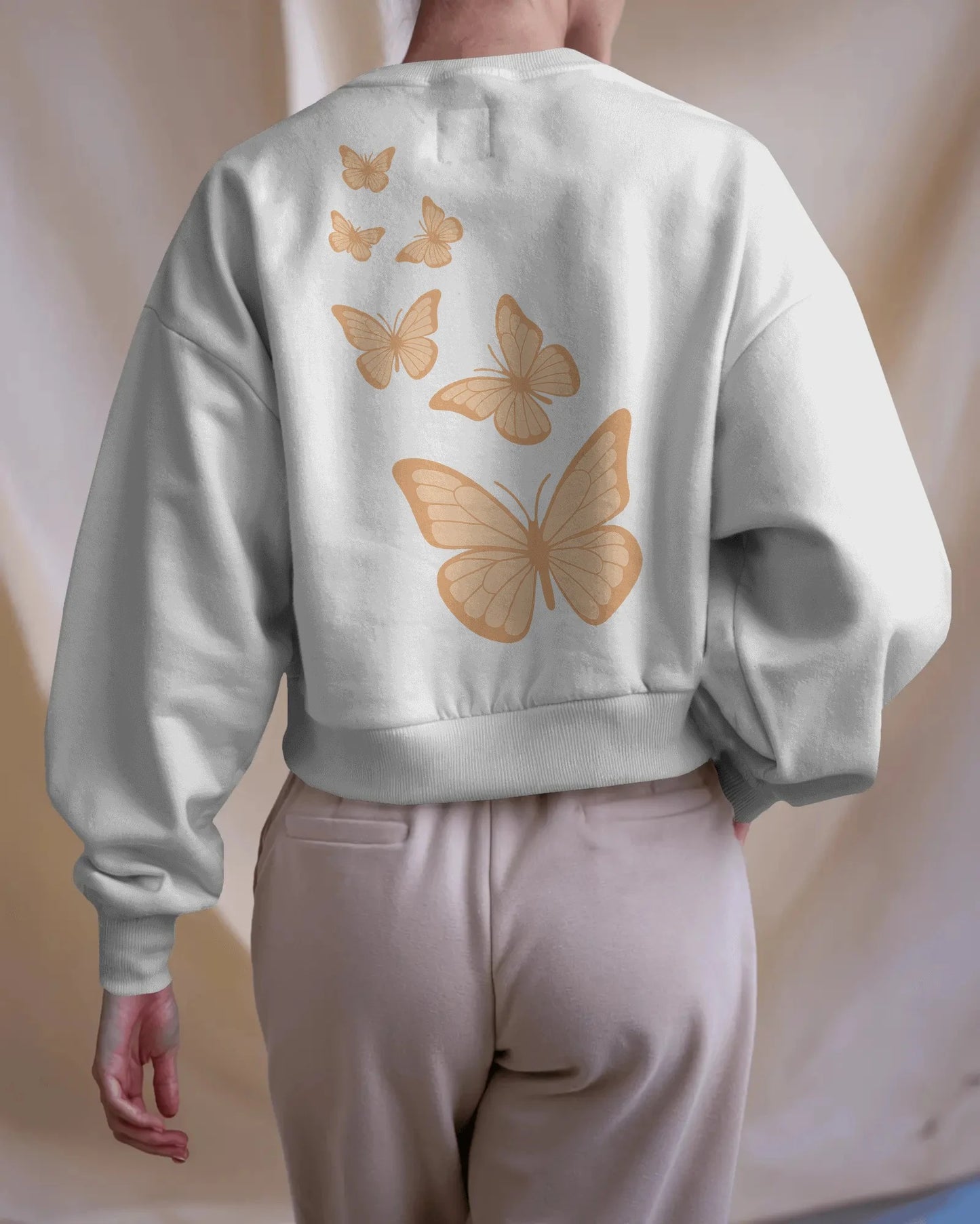 Beautiful Flight Woman Sweatshirt